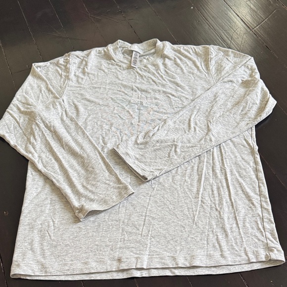 SKIMS Light Gray Long Sleeve Tee boyfriend pajama shirt - Picture 1 of 3